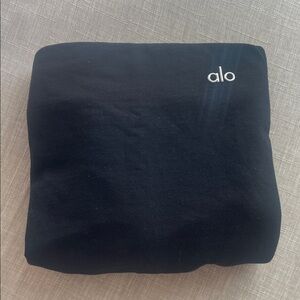 ALO Yoga Classic Black Pullover